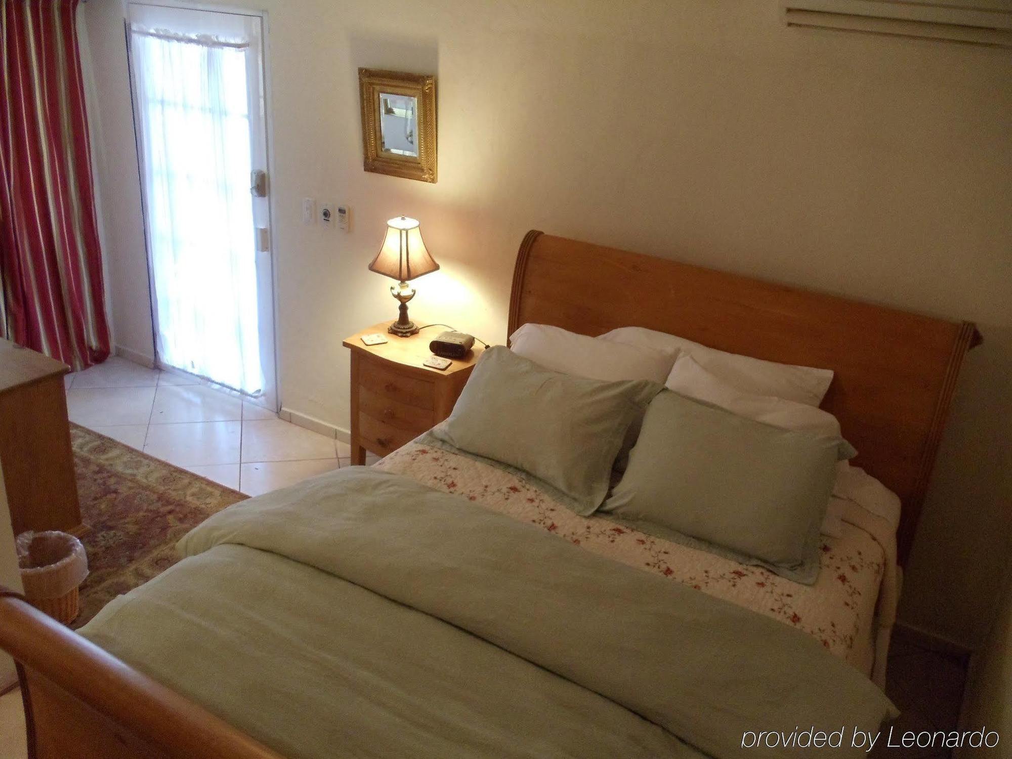 Club Arias Bed & Breakfast Savaneta Номер фото